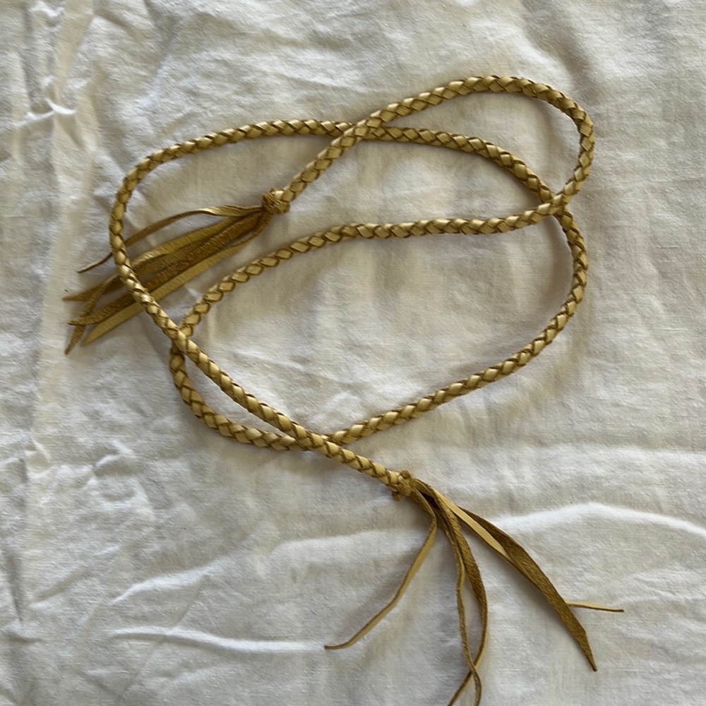 Leather braided belt